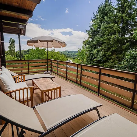 Log Vista View With Seasonal Hot Tub Bizeljsko