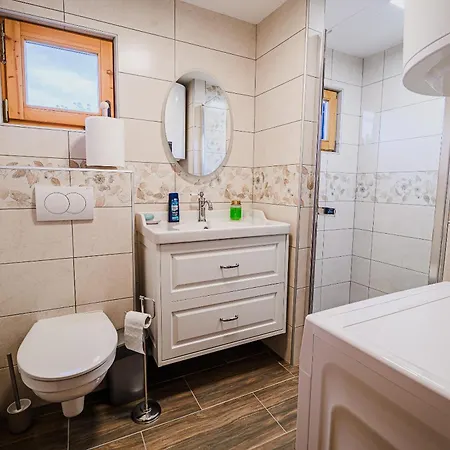 Дом отдыха Log Vista View With Seasonal Hot Tub