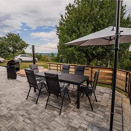 Log Vista View With Seasonal Hot Tub Дом отдыха *