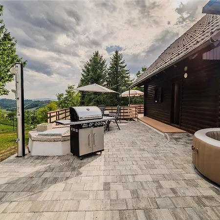 Log Vista View With Seasonal Hot Tub 펜션 *