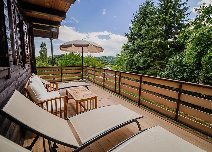 Log Vista View With Seasonal Hot Tub Bizeljsko
