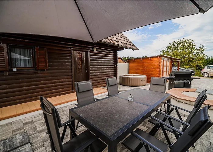 Log Vista View With Seasonal Hot Tub *