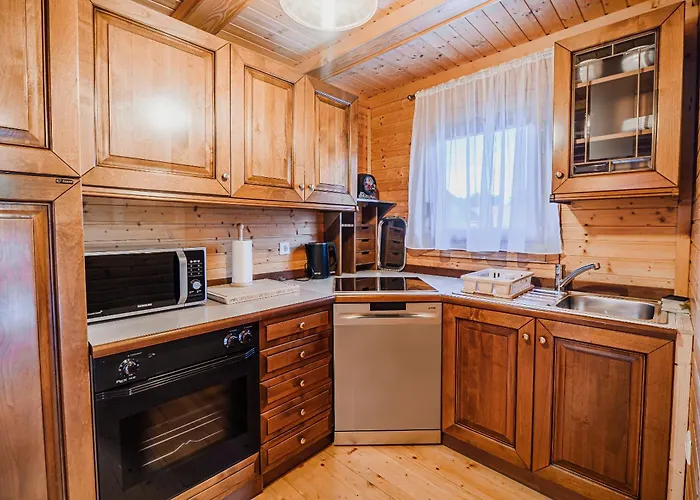 Počitniška hiša Log Vista View With Seasonal Hot Tub *