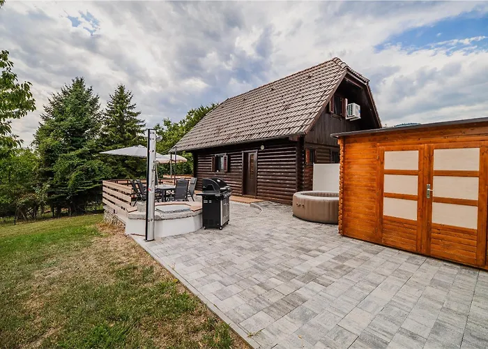 Log Vista View With Seasonal Hot Tub