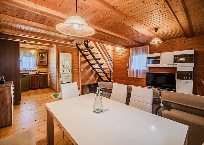 Log Vista View With Seasonal Hot Tub Nyaraló