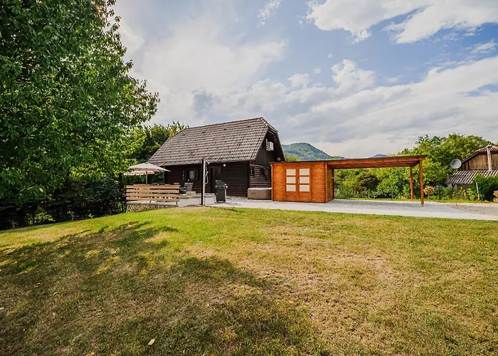 Log Vista View With Seasonal Hot Tub * Bizeljsko