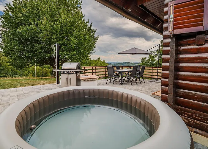 Nyaraló Log Vista View With Seasonal Hot Tub *